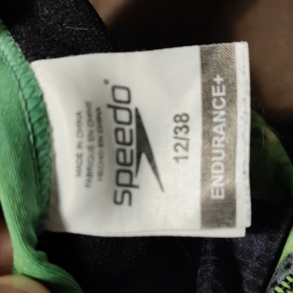 Speedo one piece swimsuit - Picture 4 of 7